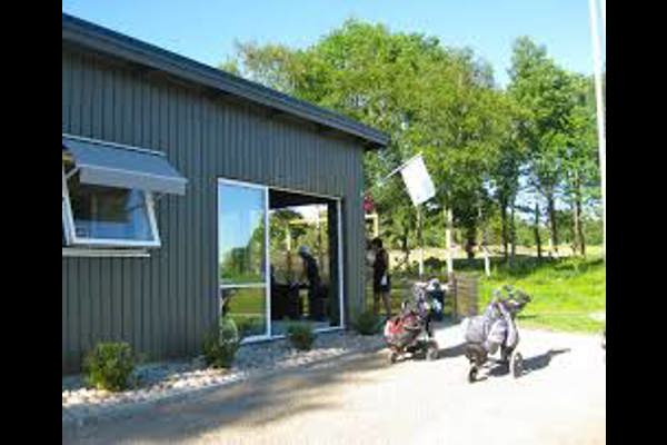 Lite info till Er som fortfarande är ute på banan...